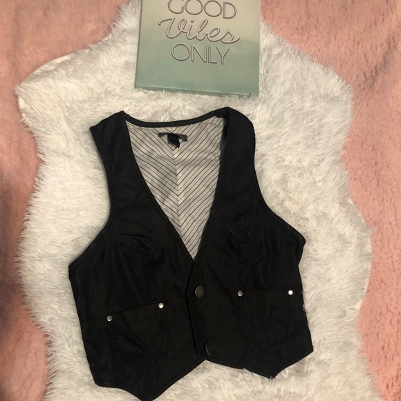 Other - Vest- given as free gift